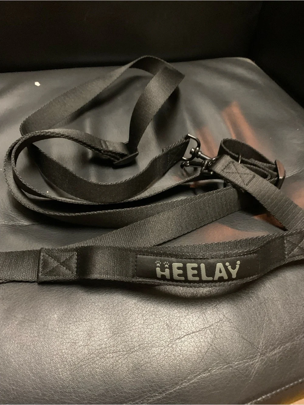 Hands-Free Dog Leash Heelay. Black. Dual-zone adjustment
